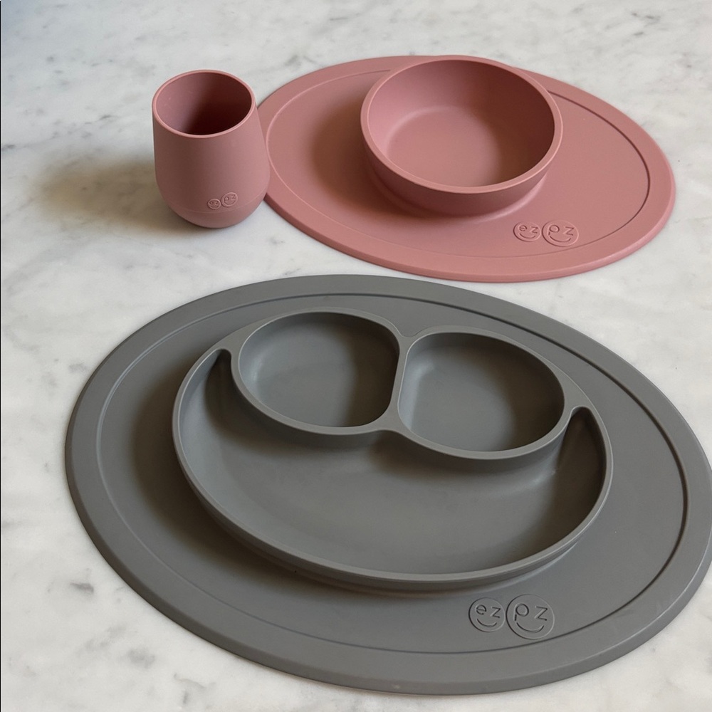 ezpz Kids Silicone Feeding Set - Pink and Gray